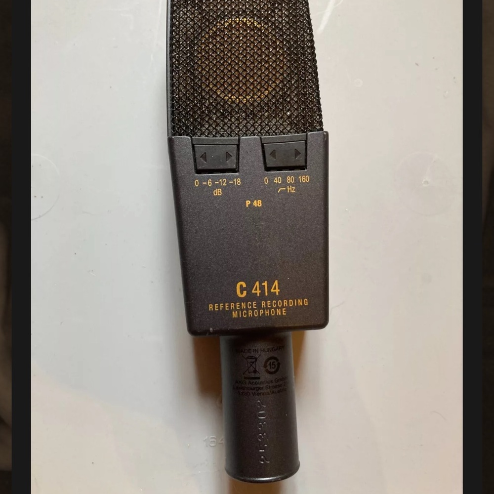 C414 Professional Studio Microphone - Black
